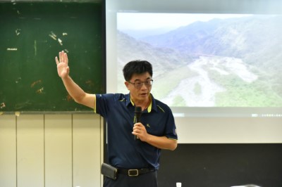 治山課陳新發課長講解土砂災害成因及治理對策