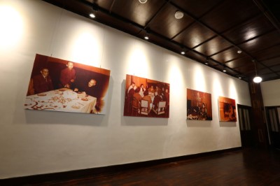 洋館11洋館內走廊-牆面展示民國時期舊照片