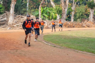 負重跑走1500公尺，確認考生均有足夠體能因應執行巡護工作