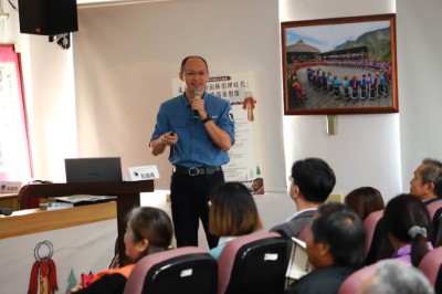 國立屏東科技大學翁國精教授分享投入獵場野生動物長期監測成果，運用科學監測數據印證原住民狩獵自主管理可兼顧狩獵物種族群存續