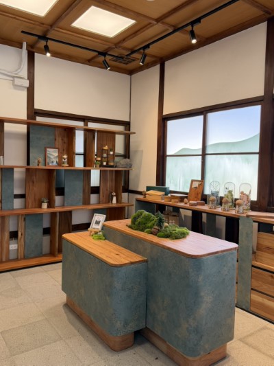 嘉義分署「林下良品」品牌推廣展示區